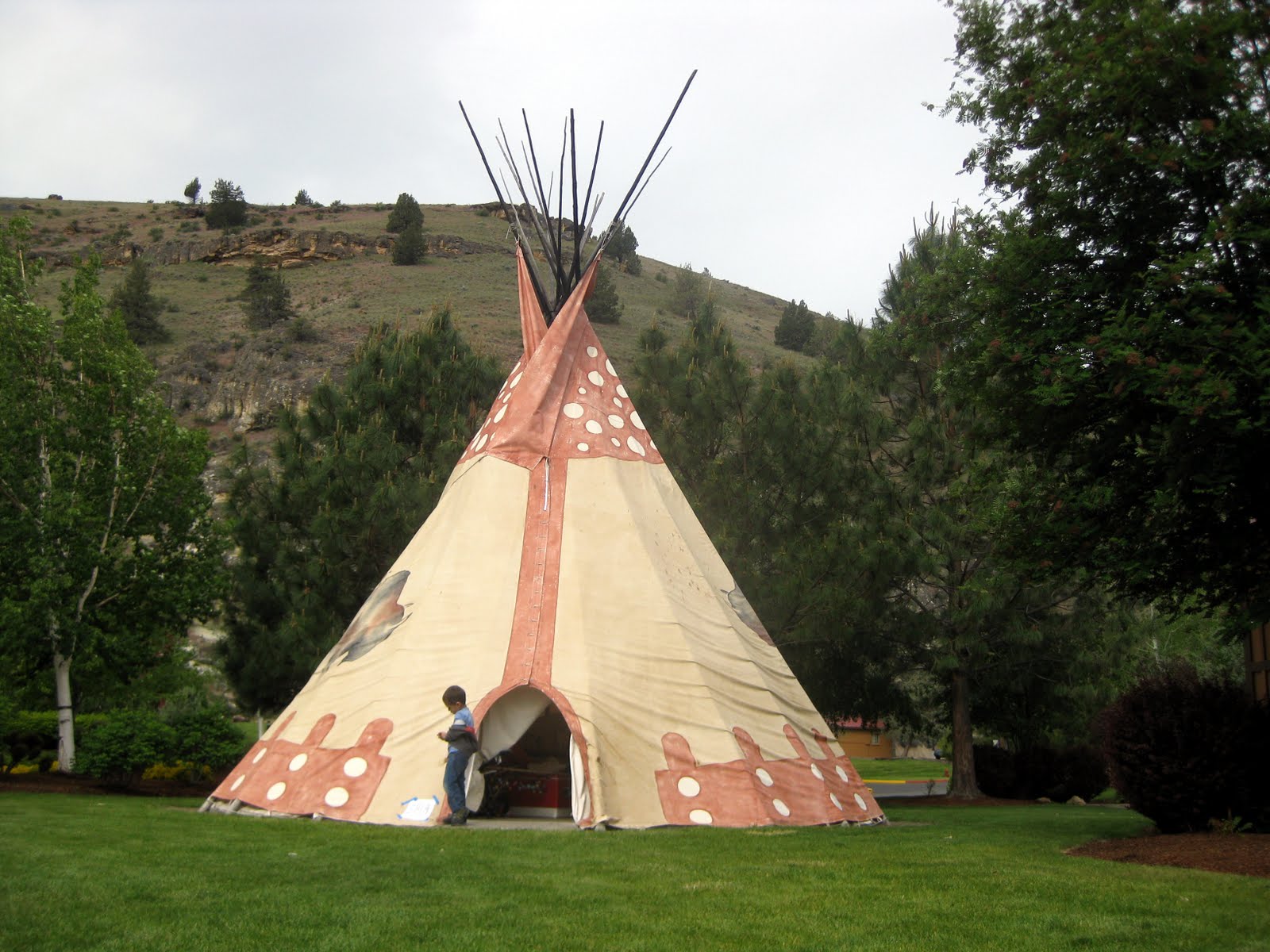 idle hands ladies auxiliary KahNeeTa