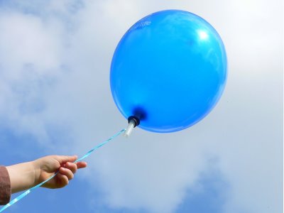 http://2.bp.blogspot.com/_TL2OsfMcFVM/S9gRBEjFOHI/AAAAAAAAABo/gtV4xyUxPC0/s1600/bal%25C3%25A3o+azul.jpg
