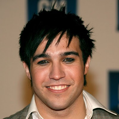 pete wentz hairstyles. Pete Wentz Haircuts 2010