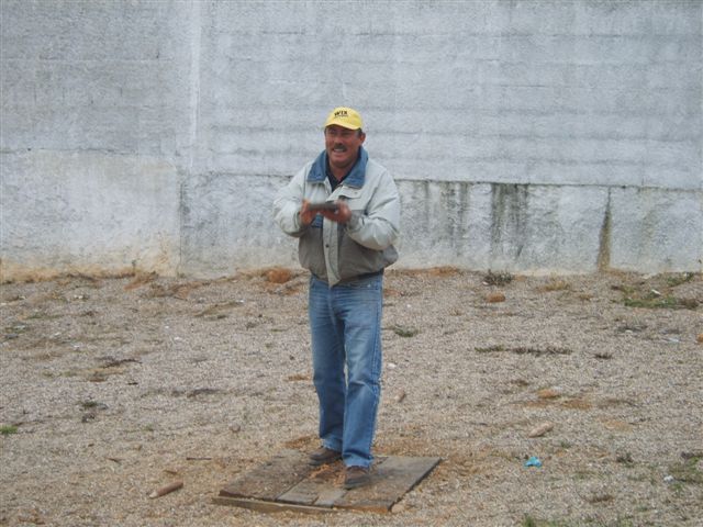 [S8002896.JPG]