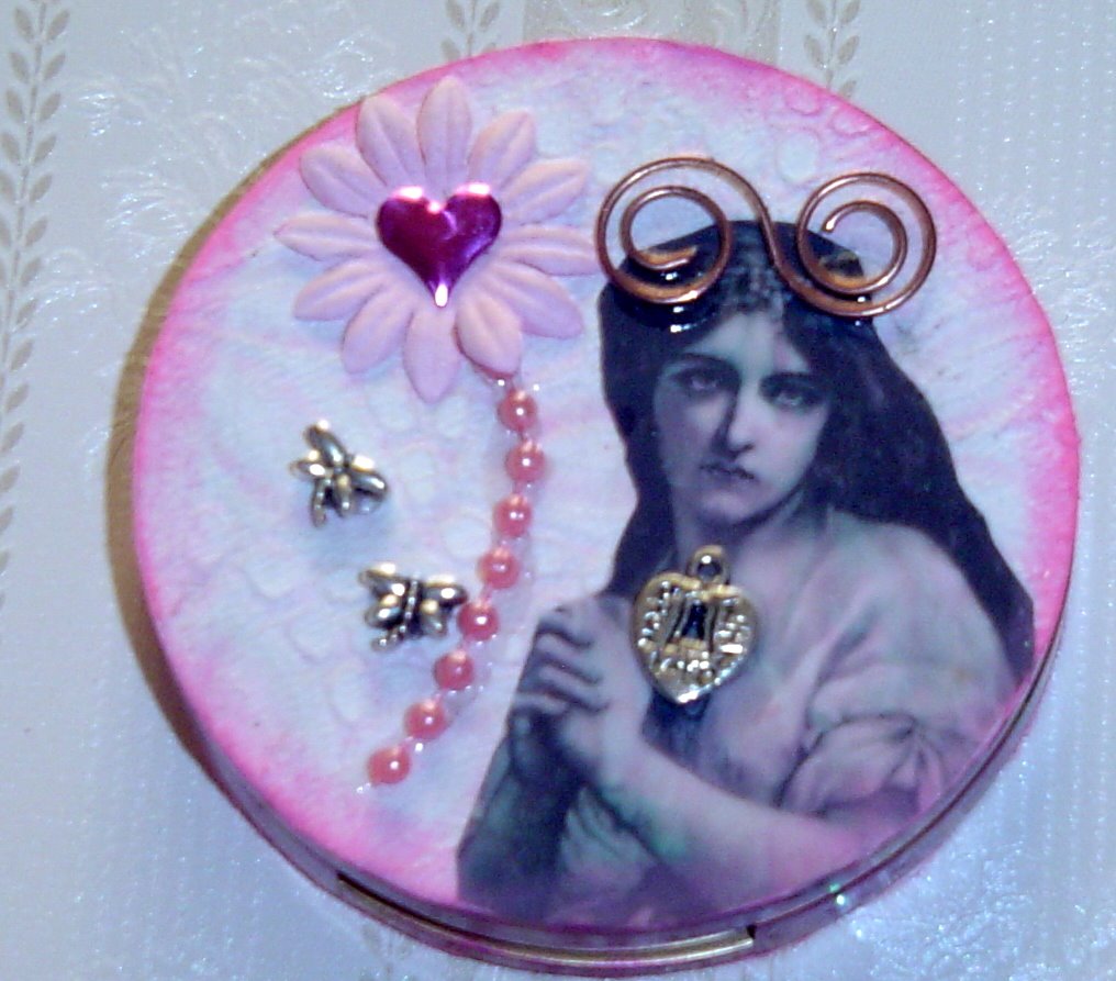 [Compact..pink..front....1.jpg]