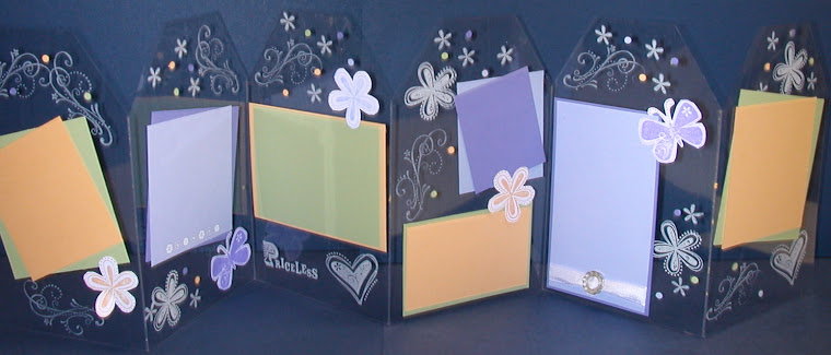 Standing mini scrapbook