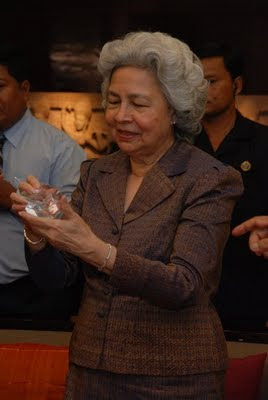 queen of cambodia
