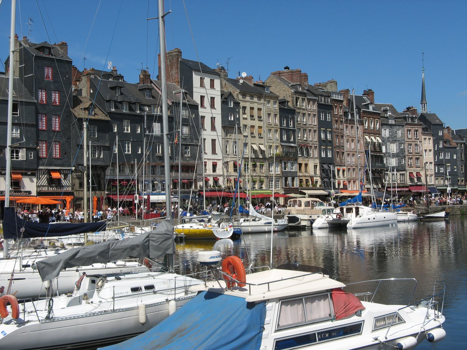 Kelpies Travel Etretat & Honfleur Normandie France April 2009