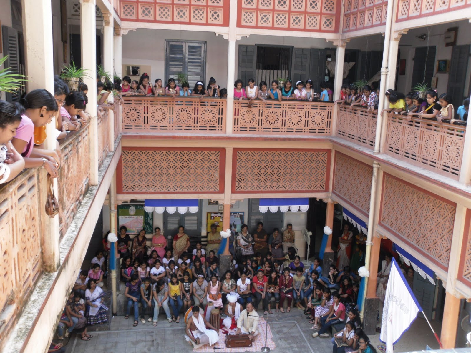 Anne's Blog: Celebrating Foundation Day, Queen of the Missions school 