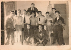 GIMNASIO DE BOXEO EN EL DESAPARECIDO BAR EL GALLO.