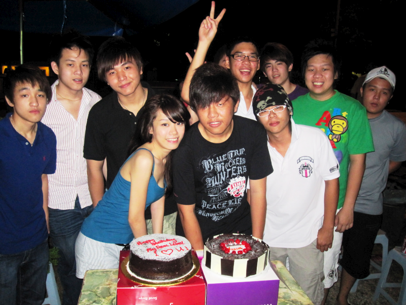 [Limei+&+Daijek's+birthday+party+-+23.1.10+073.png]
