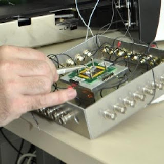 Explosive-detecting Sensor