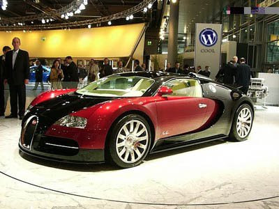 bugatti veyron ss crash. car is Bugatti Veyron and,