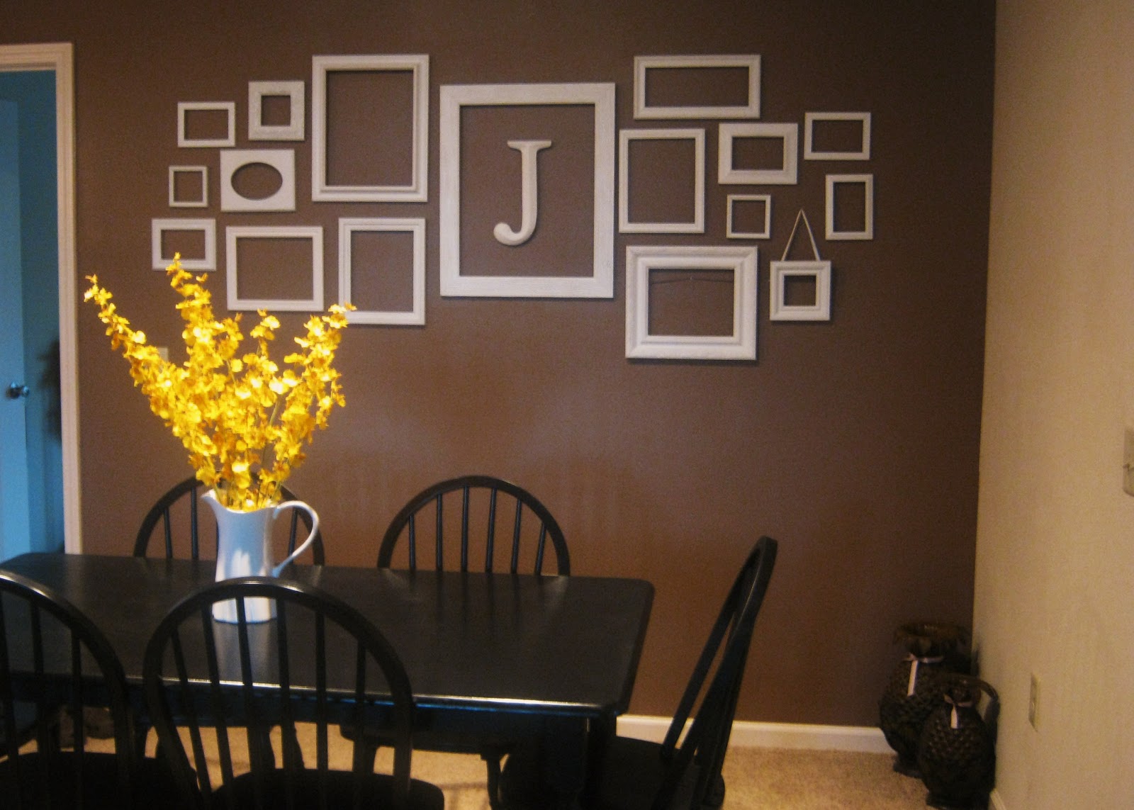 Dwelling & Telling DIY Empty Frame Collage