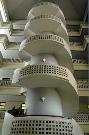 Labyrin Step of Radiopoetro's Building