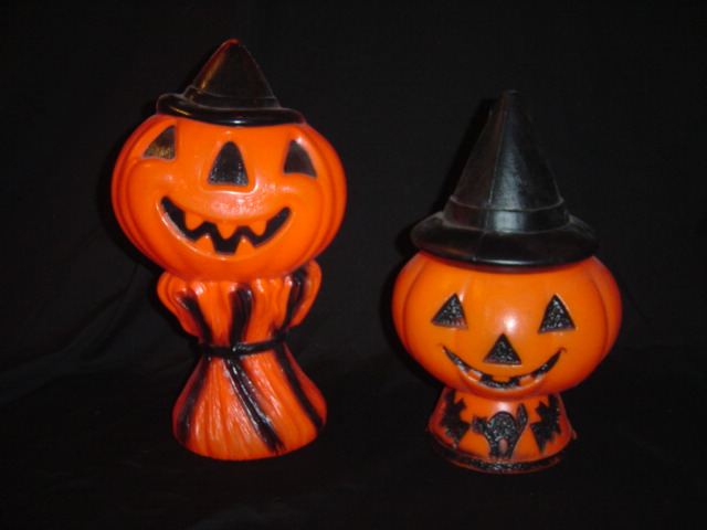 [pumpkinsandhats.JPG]