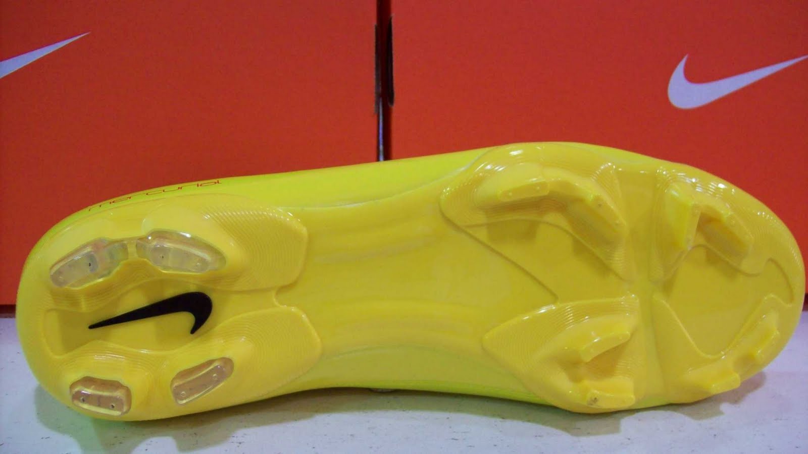 botines nike mercurial amarillos