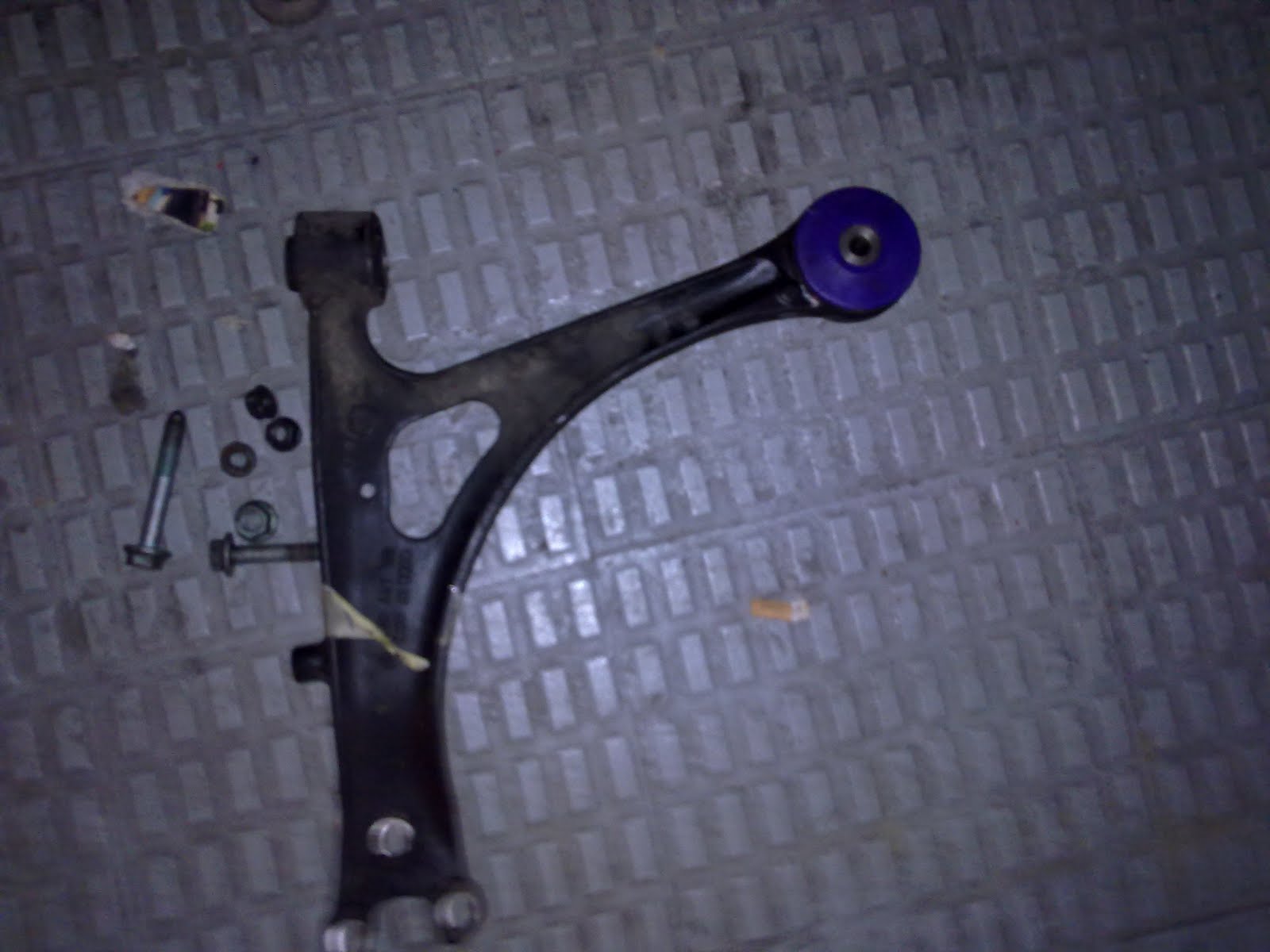 habrilcars: Montaje barras estabilizadoras de 23 mm del. y 24 mm detras