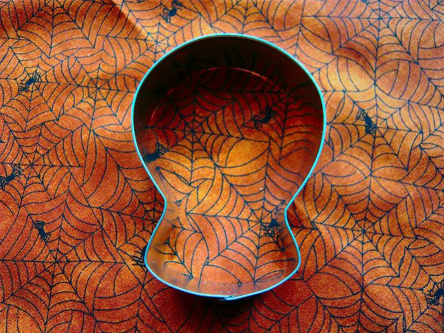 [skull+cookie+cutter.jpg]