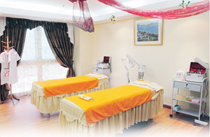 FACIAL & TREATMENT