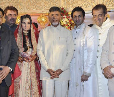Site Blogspot Sania Mirza Wedding Photos on Here Are Some Photos Of Sania Mirza Shoaib Malik Wedding Reception
