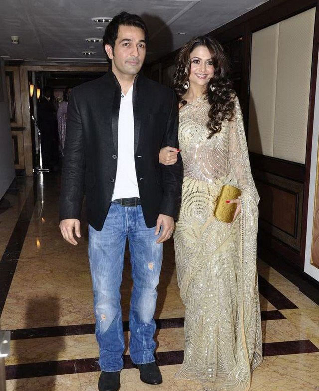 Bollywood Stars at Sameer SoniNeelams wedding reception Pictures leaked images