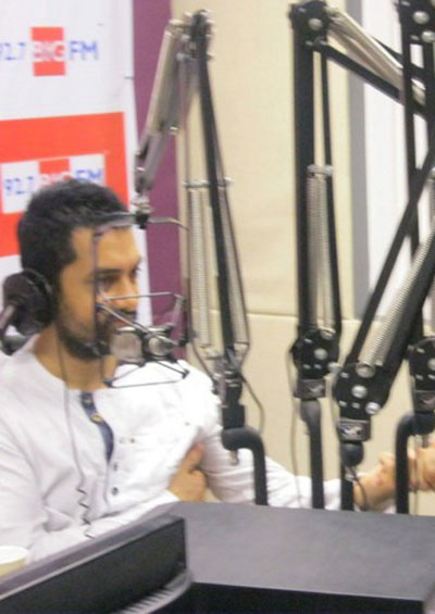 Aamir Khan, Kiran Rao and Prateik at 92.7 BIG FM studio - Pics
