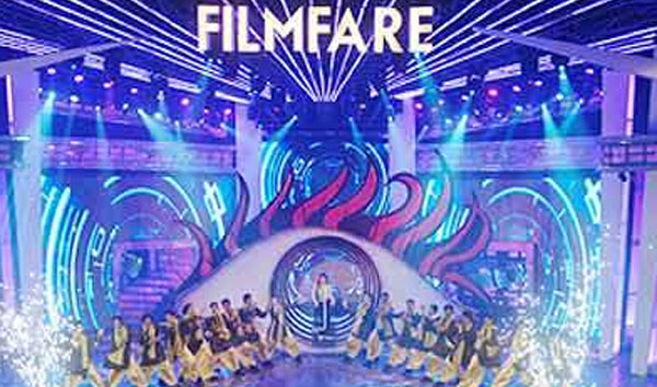 Kareena Kapoor Priyanka Chopra amp Sonakshi Sinha Rehearsals photos unveiled at Filmfare Awards hot images