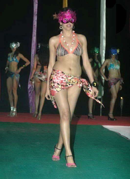 Indian Princess 2011 Bash - Bikini Walk Ramp