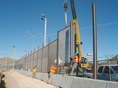 construction border wallpaper. white wall border