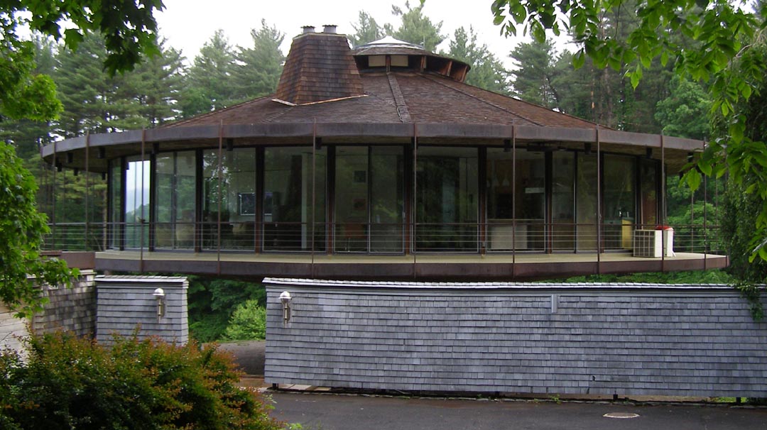 Knowledge Era The most Amazing house "Rotating House"