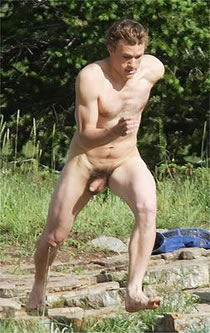 [3marnude_heath1.jpg]
