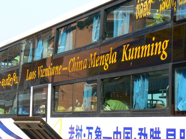 [Kunming+Bus.JPG]