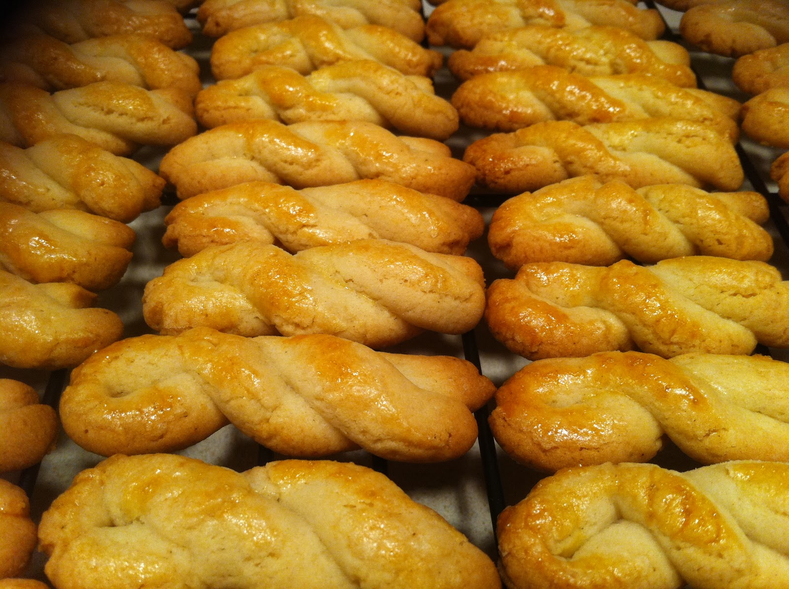 The Cookie Crumbles Koulourakia (Greek Butter Cookie)