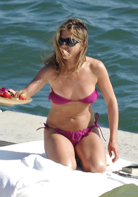 jennifer aniston in a bikini