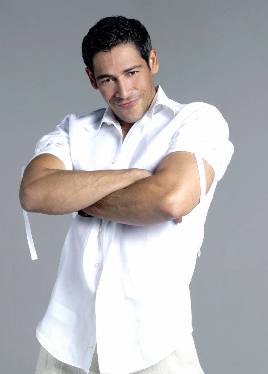 latinos23: Johnny Lozada-03