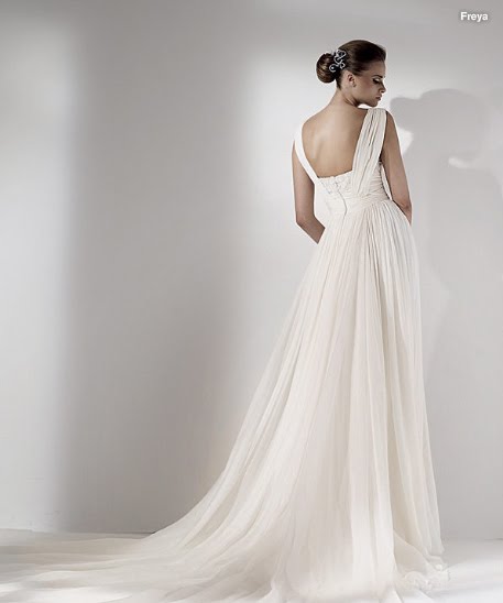 Elie Saab's wedding dress style Freya is an ivory square neckline aline 
