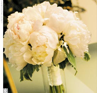 white-peonies-bouquet.jpg