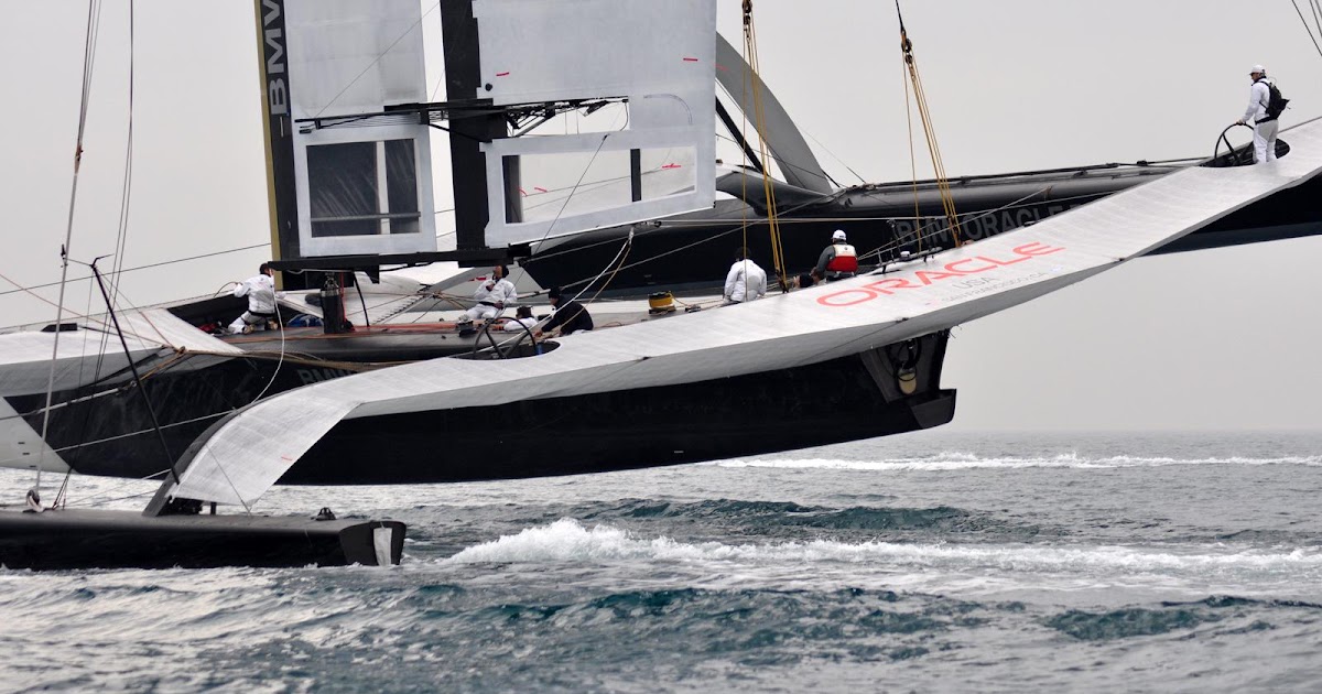 Valencia Sailing Bmw Oracle S Usa 17 Sails For The First Time In Valencia