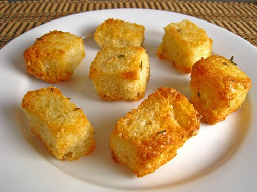 Roasted Garlic Croutons