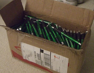 Box of 300 pens