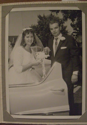 Mom and Dad, wedding day, 1961 Mom and Dad, wedding day, 1961