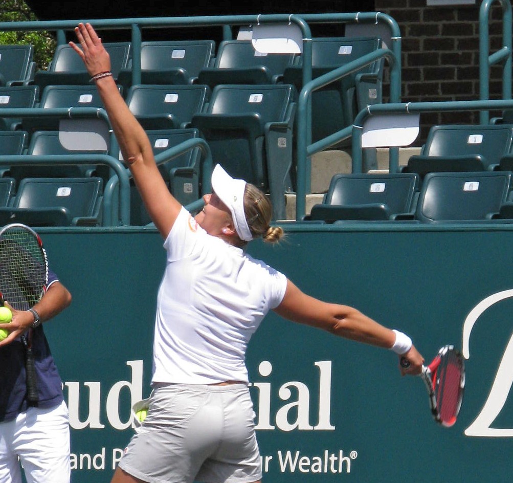 Women Who Serve Petrova takes out Venus Williams, advances to French