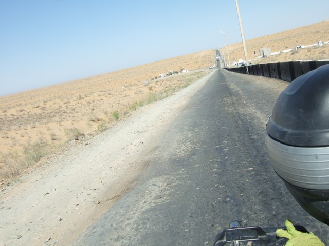 [mini-DSCF0932.JPG]