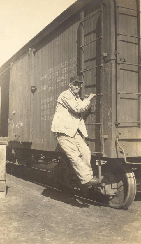 [train+1.jpg]