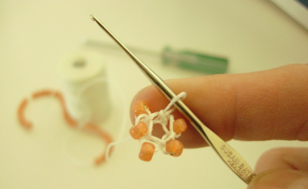Bead Crochet Tips and Techniques How ot start a bead crochet rope