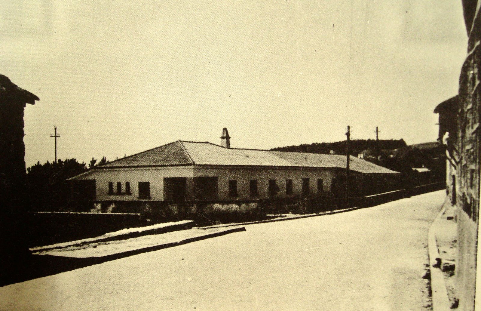 [PB230012.JPG]