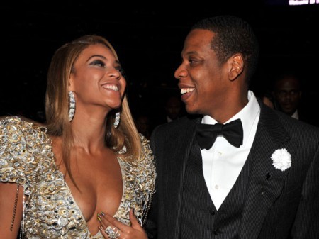 jay z and beyonce kissing. Beyonce and Jay-z