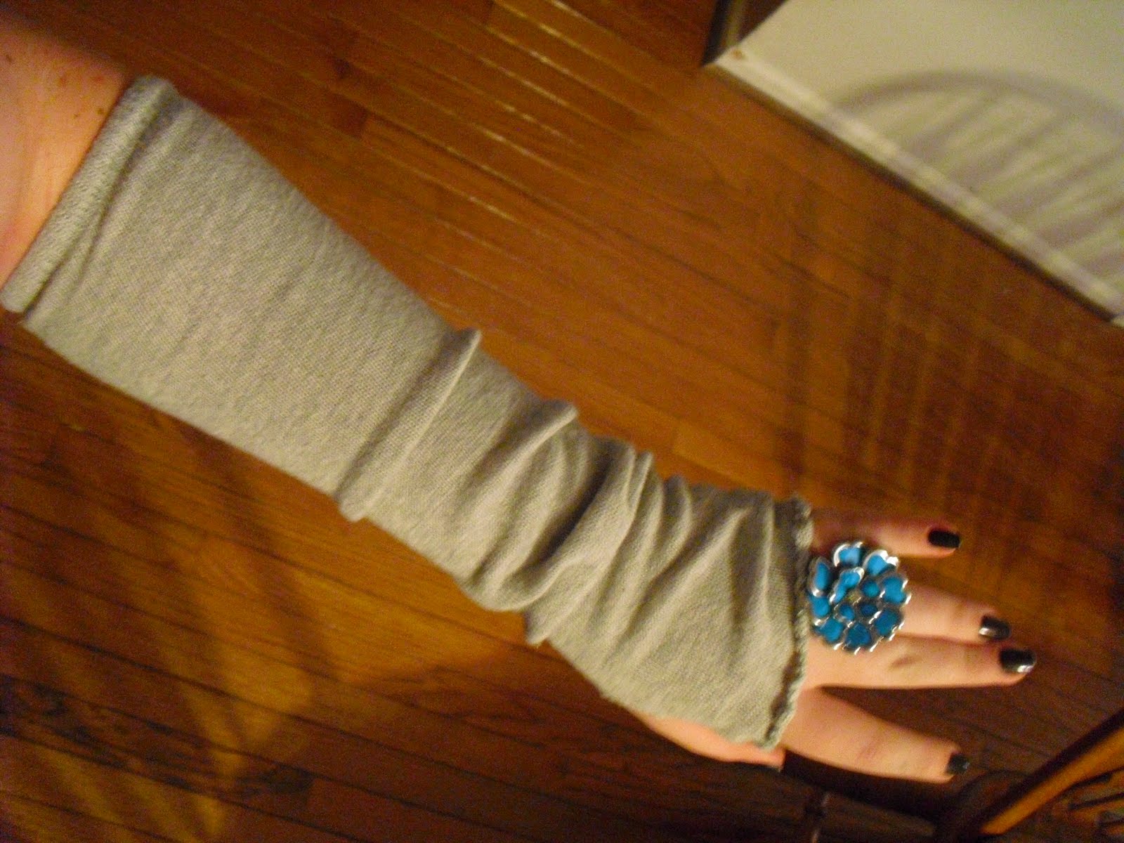 D. I. Y. REVAMPED How to make tube sock arm warmers