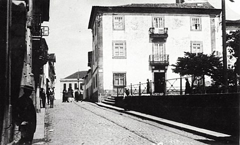 [antes]