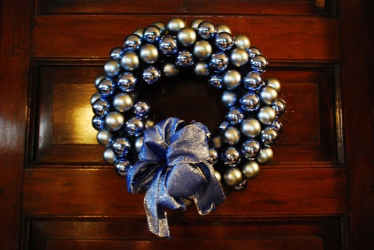 Weihnachtsdekoration farmfoodfamily coolbang C.B.I.D. HOME DECOR and DESIGN: CHRISTMAS DECOR: COLORS OF CHRISTMAS - BLUE?