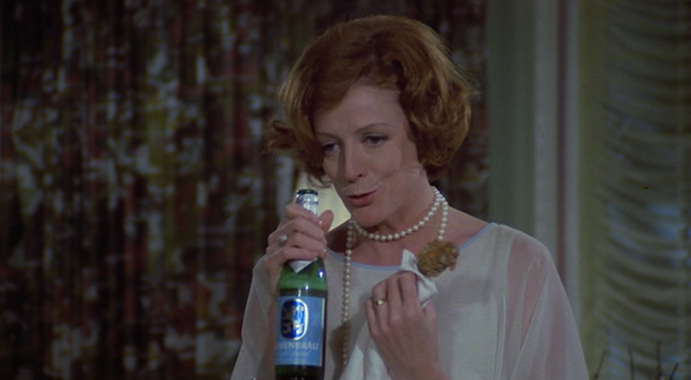 MAGGIE SMITH in CALIFORNIA SUITE