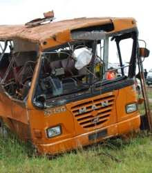 Three Britons killed in South Africa bus crash http://news-updations.blogspot.com