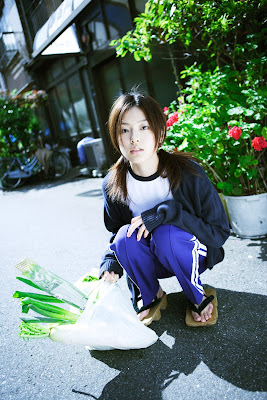 J Girl Pic: Ayumi Kinoshita